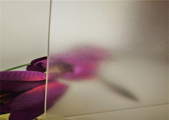 Size Customized Ultra Clear Patterned Glass , Ultra Clear Solar Glass For Solar Panel
