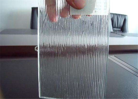 Colored / Clear Patterned Glass , 3mm - 6mm Thickness Rain Pattern Glass