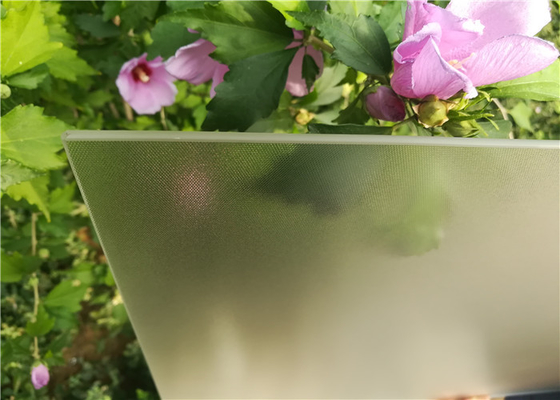Solar Tempered Low Iron Solar Glass Flat Shape Customized Size Energy Saving
