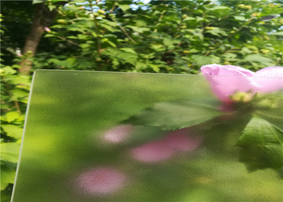 Mistlite Patterned Tempered Glass , Ultra Clear Low Iron Toughened Glass