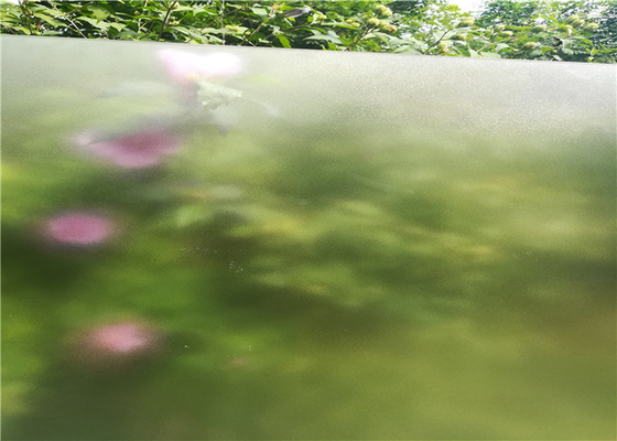 Ultra Clear Tempered Low Iron Solar Glass Solid Structure Impact Resistant