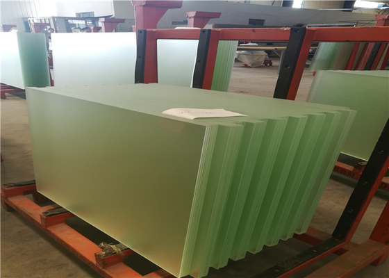 Solar Panel High Transmittance Glass , Low Iron Toughened Glass 91.5 % Light Transmittance