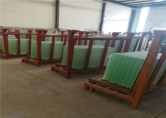 Solid Structure Low Iron Toughened Glass Flat Shape 3.2mm / 4mm Thickness