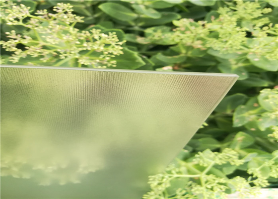 Mistlite Single Pattern Low Iron Tempered Glass Solid Structure Customized Size