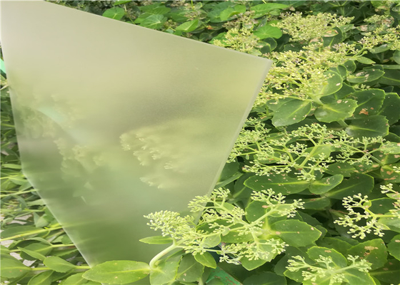 3.2mm Solar Energy Ultra Clear Tempered Glass Textured Solid Structure 3.2mm 4mm Thickness